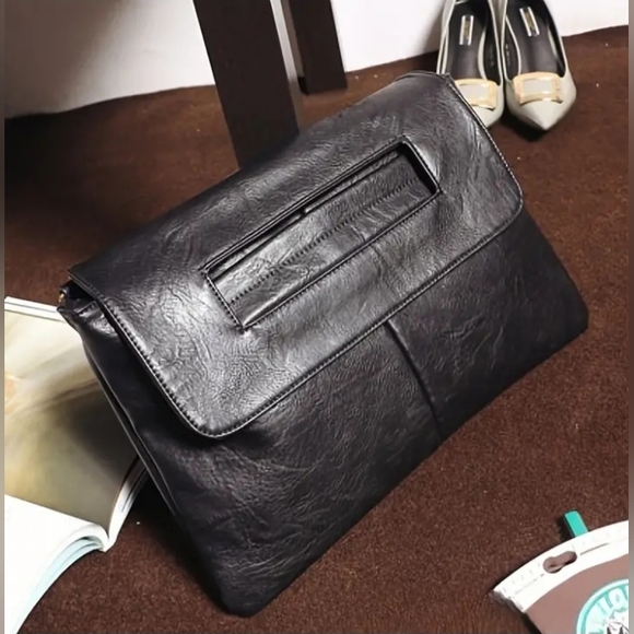 Black Soft Vegan Leather Envelope Messenger/Shoulder/Crossbody Bag/Clutch NEW - Picture 7 of 11